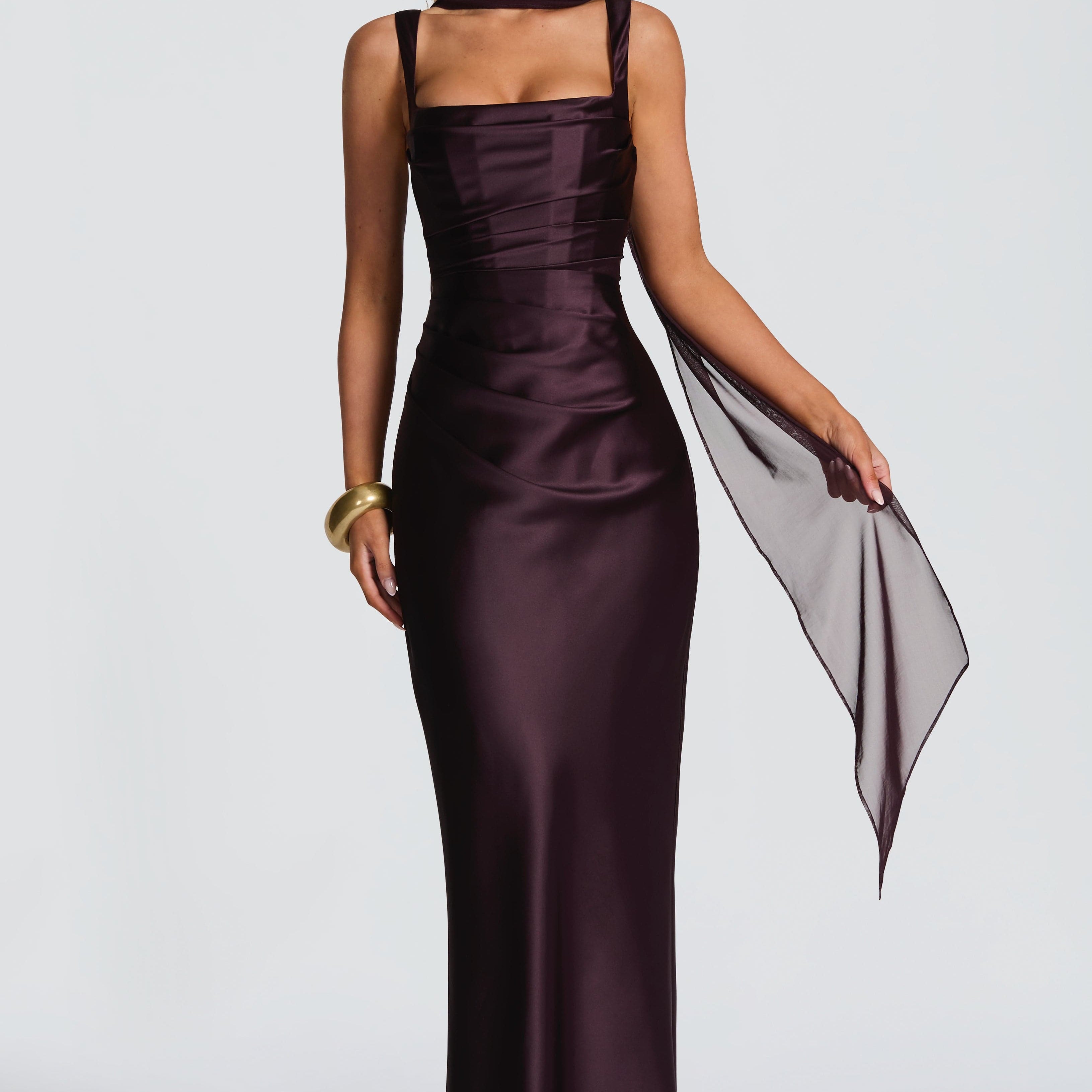 AloeZ | Robe Maxi Satin Décolleté Carré