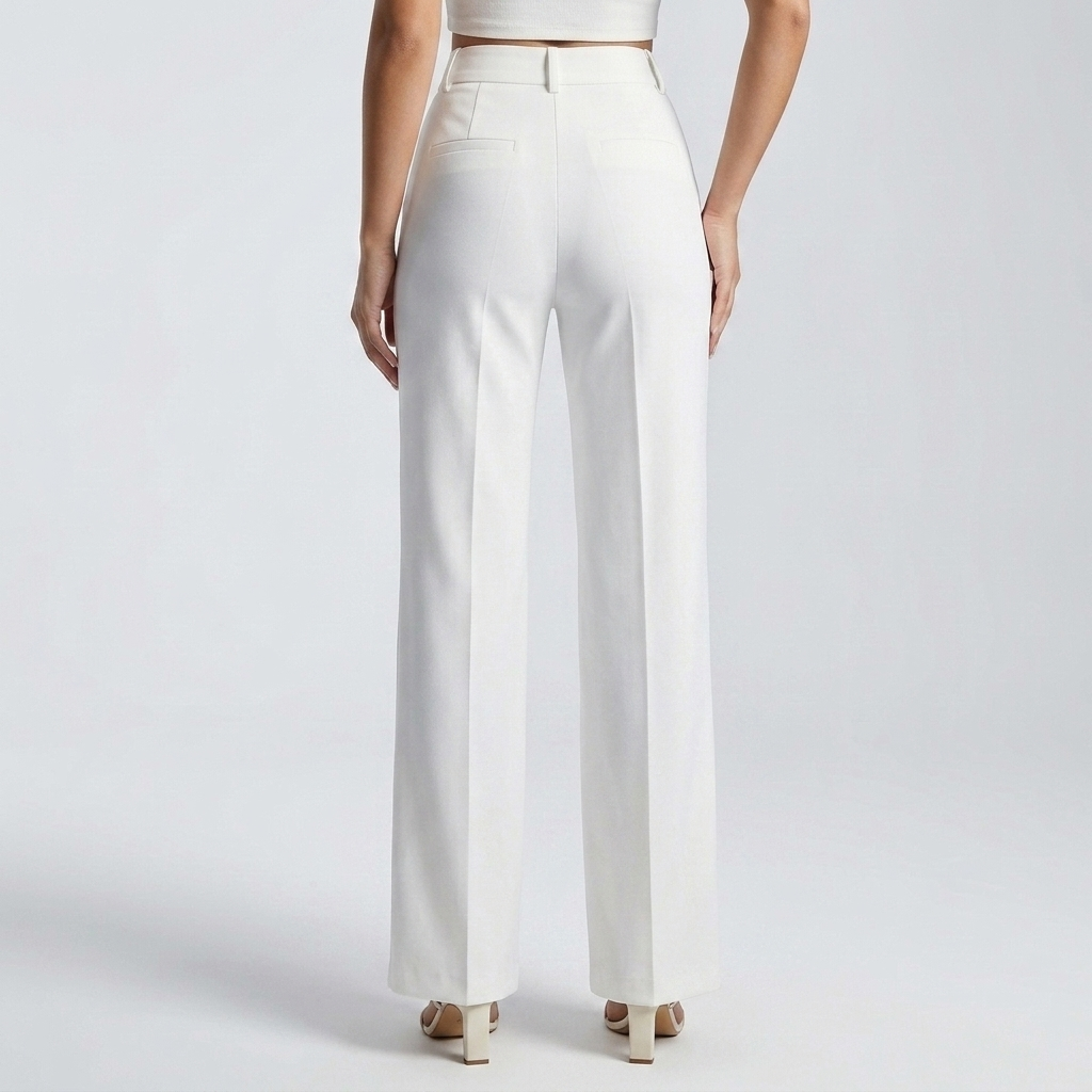 Dos du pantalon blanc taille haute
