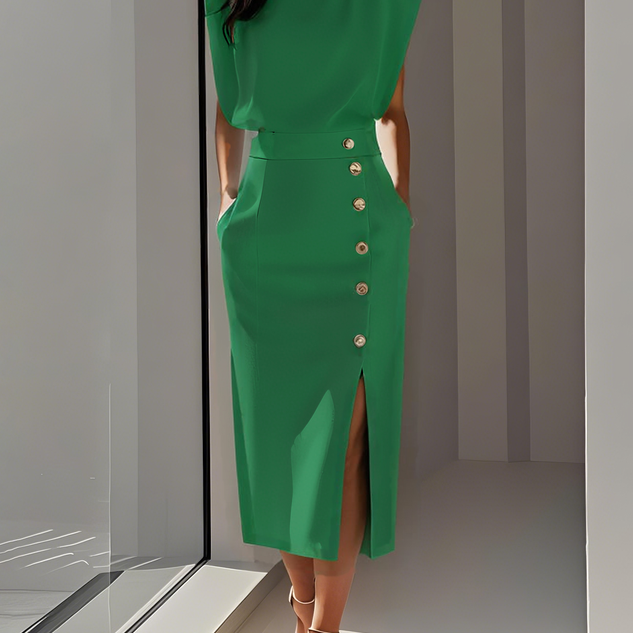 Robe midi crayon verte à boutons décoratifs