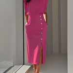 Robe midi crayon rose soutenu à boutons décoratifs