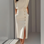 Robe midi crayon beige à boutons décoratifs et fente devant