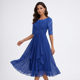 Robe midi bleu marine à haut en dentelle