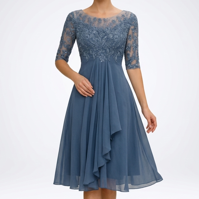 Détail du haut en dentelle de la robe midi bleue