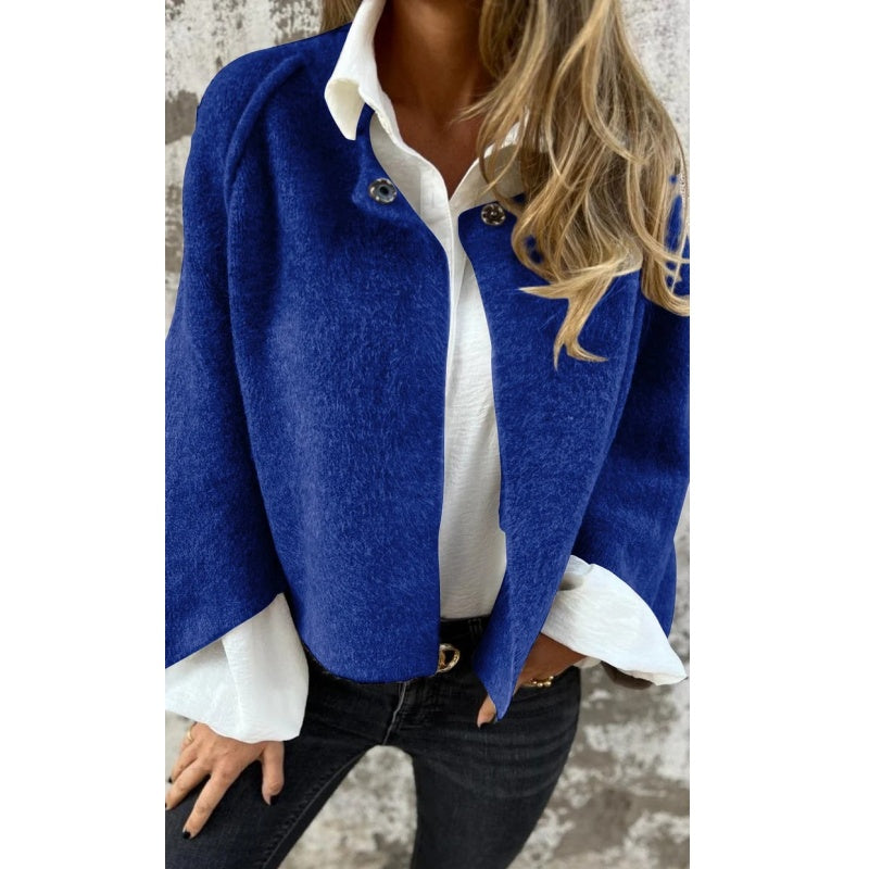 Veste courte bleue douce à col rond