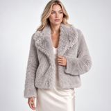 Veste en fausse fourrure coloris gris